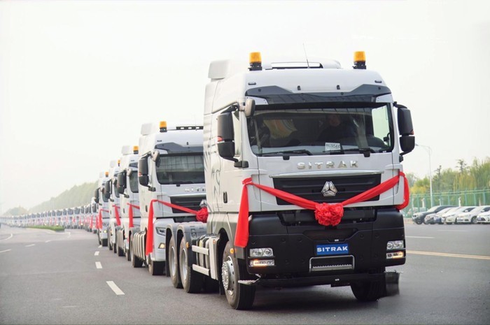 務實創新 中國重汽榮獲“2022-2023年度定制化海外運輸裝備提供商”大獎