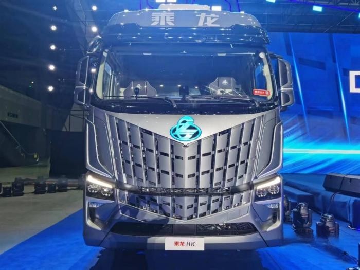 王者風范 智領未來,全新一代高端重卡乘龍HK強勢駕臨