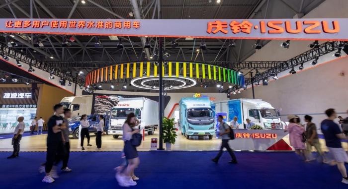 綠擎智享 鈴創(chuàng)未來！慶鈴五十鈴多款精品車型亮相第二十五屆重慶車展