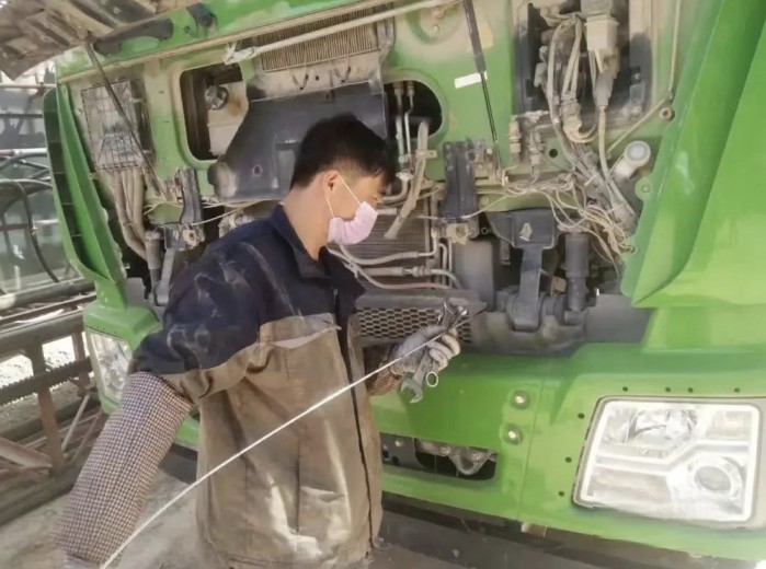 歐曼全勤王服務(wù) 成就工程運(yùn)輸卡友全勤稱王!