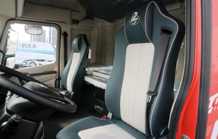 乘龍卡車: 全能實力派，選擇TA的N個理由